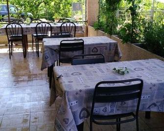 B&B Casa Regina - Stroncone - Patio