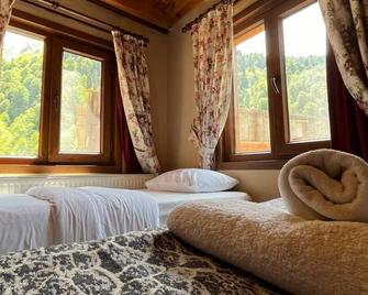 Ayder Paradise Otel - Ayder - Camera da letto