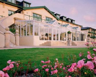 Vale Hotel Golf & Spa - Pontyclun - Gebouw