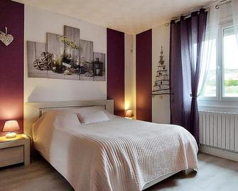 Stunning Apartment In Saint-Aubin-Le-Cauf - Saint-Aubin-le-Cauf - Habitación