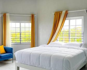 Luxury Havens, in the hills of Passley Gardens, overlooking Port Antonio - Port Antonio