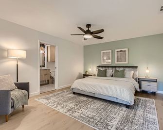 Modern 4bd w/ Pool, Outside dining, Gourmet kitchen - McNeil - Habitación