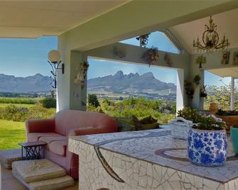 Stunning Mountain and Sea views in the Cape Winelands - Stellenbosch - Patio