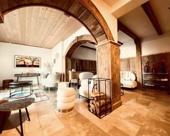 Chalet sleeps 12 - exceptional view - close to the slopes and thermal baths - Chamoson - Sala de estar