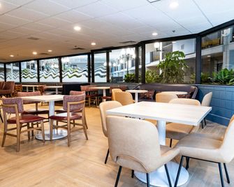 DoubleTree by Hilton Austin - Austin - Restaurace