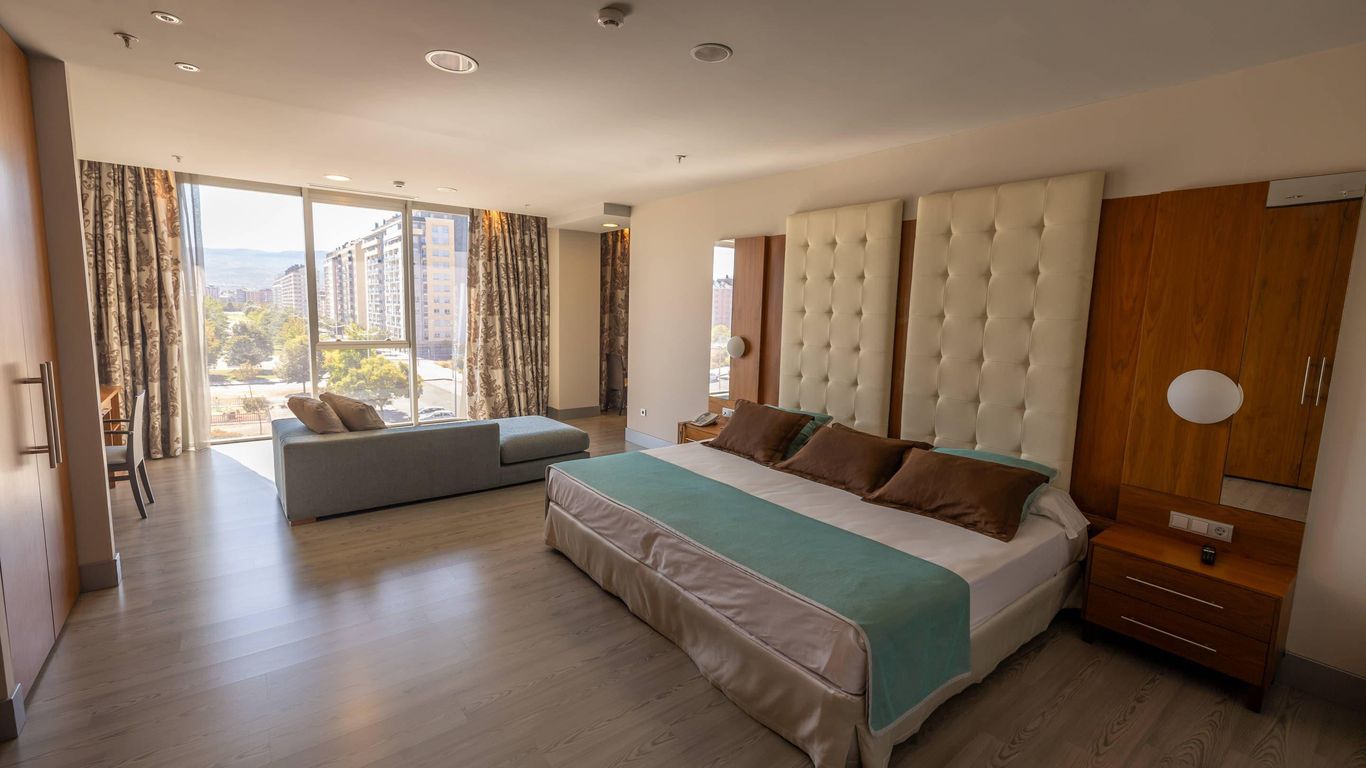 Hotel Ciudad de Ponferrada, an Ascend Collection Hotel