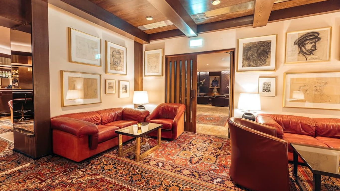 Hotel Holt - The Art Hotel