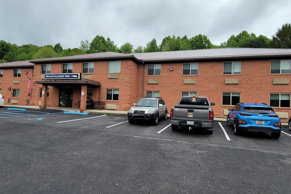 Mountaineer Inn - Union (Barbour County) - Budova