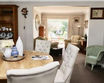 Dragonflycottagebnb - Blenheim - Comedor