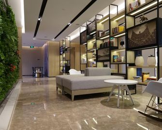 Atour Hotel Tianjin Binhai Second Avenue Branch - Tianjin - Lobby