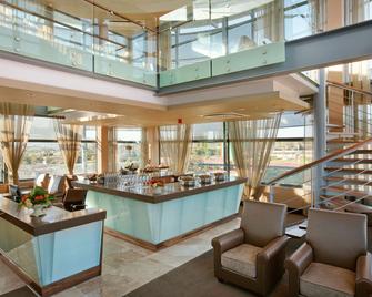 Hilton Windhoek - ווינדהוק - שירותי מקום האירוח