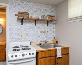 Cozy Clean Affordable Near Ndsu And Downtown - Fargo - Kitchen