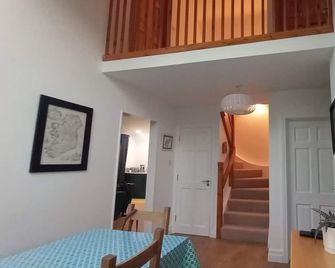 Cottage Within the Grounds Rathmullan House Hotel - Rathmullan - Stairs