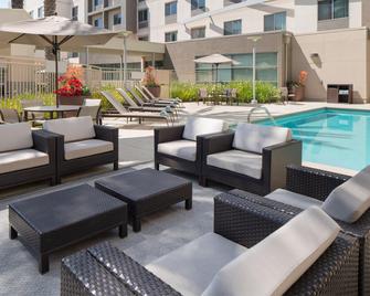 Courtyard by Marriott Santa Ana Orange County - Santa Ana - Pool