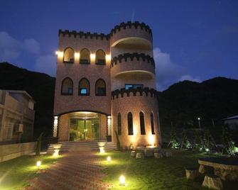 Lian Chinq Diving B&B - Ludao - Edificio