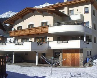 Haus Christian - Pettneu Am Arlberg - Gebäude