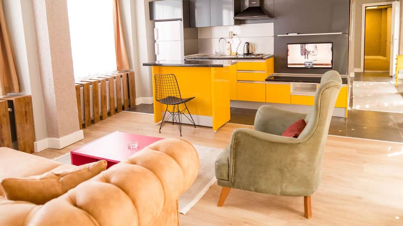 Corner Park Suites