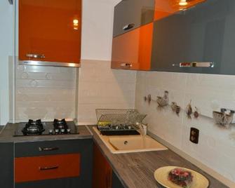 Gya Residence - Braşov - Cocina