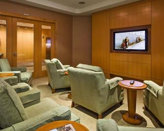 Large 2 Bed/2Bth Apt right by MGH,MIT,Harvard, W/D in suite, Gorgeous River View - Boston - Lounge