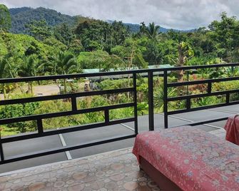 Khao Sok Country Resort - Khlong Sok - Balcony