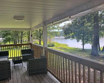 High falls Lakefront Dock, Dock, Lake Views & Game Room - Jackson - Balcón