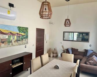 Casa Koru - Palenque - Dining room