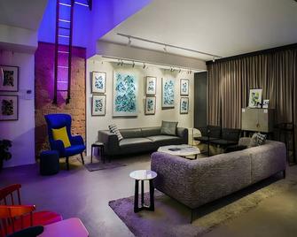 Hi Hotel Bugis - Singapore - Lobby