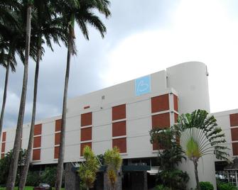 Hotel La Bateliere - Schoelcher - Edificio