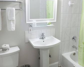 Condon Motel - Condon - Bathroom