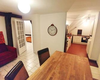 2-room apartment in historic center with cathedral view - Chartres - Jadalnia