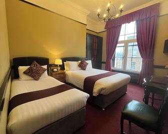 Russell Court Hotel - Dublin - Bedroom