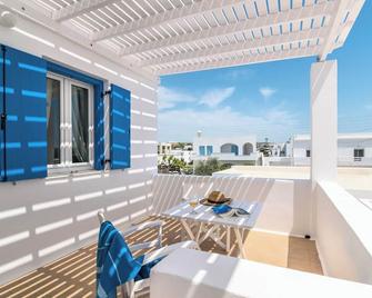 Livanios Studios - Adamantas - Balcony