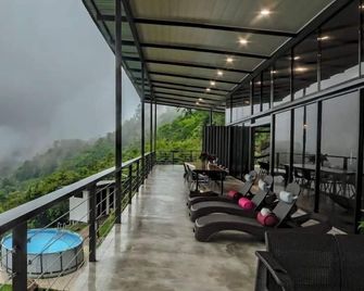 Private Costa Rica Mountain House Pool & Stunning Views - Turrialba - Balcón