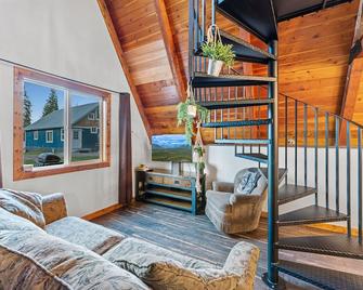 A-Frame At Spotted Bear Retreat - Martin City - Living room