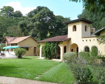 Hotel Do Campanario - Penedo - Building