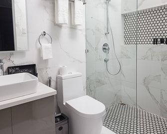 Stonehill Suites - Bacolod