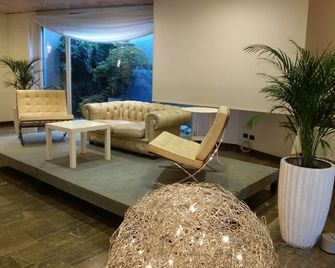 B&b Hotel Fabriano Janus - Fabriano - Lobby