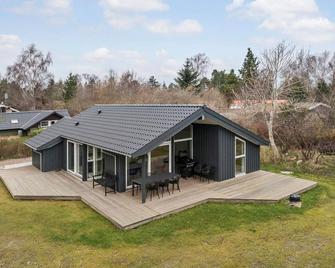 2 Bedroom Gorgeous Home In Kalundborg - Kalundborg - Building