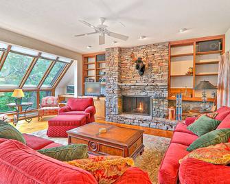 1477 Salt Ash Road - Plymouth - Sala de estar