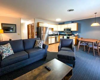 Yankee Suites Extended Stay - Pittsfield - Obývací pokoj