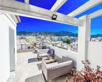 Cd-1382 Two Bedroom Apartment With Terrace - Нерха - Балкон