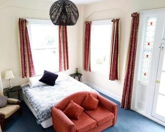 Toad Hall Accommodation - Napier - Schlafzimmer