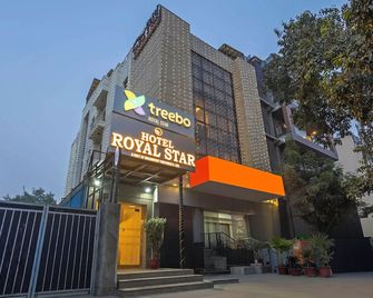 Treebo Royal Star - New Delhi - Building