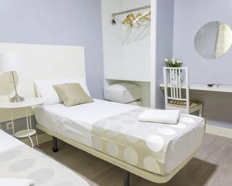 8Rooms Madrid - Madrid - Habitación