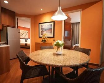 Acappella Klcc Suites - Kuala Lumpur - Dining room