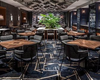 ذا ميلينيالز فوكوكا - فوكوكا - مطعم