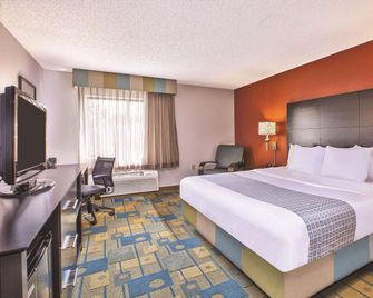 La Quinta Inn by Wyndham Toledo Perrysburg - Perrysburg - Slaapkamer