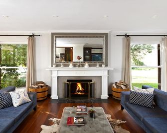 Lavenir Country Lodge - Stellenbosch - Huiskamer