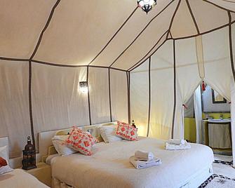 Room in Lodge - Sleep In Luxury Tent In Desert ! - Merzouga - Bedroom