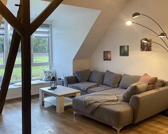 Wunderschöne Ferienwohnung auf dem Bauernhof - Greven - Wohnzimmer